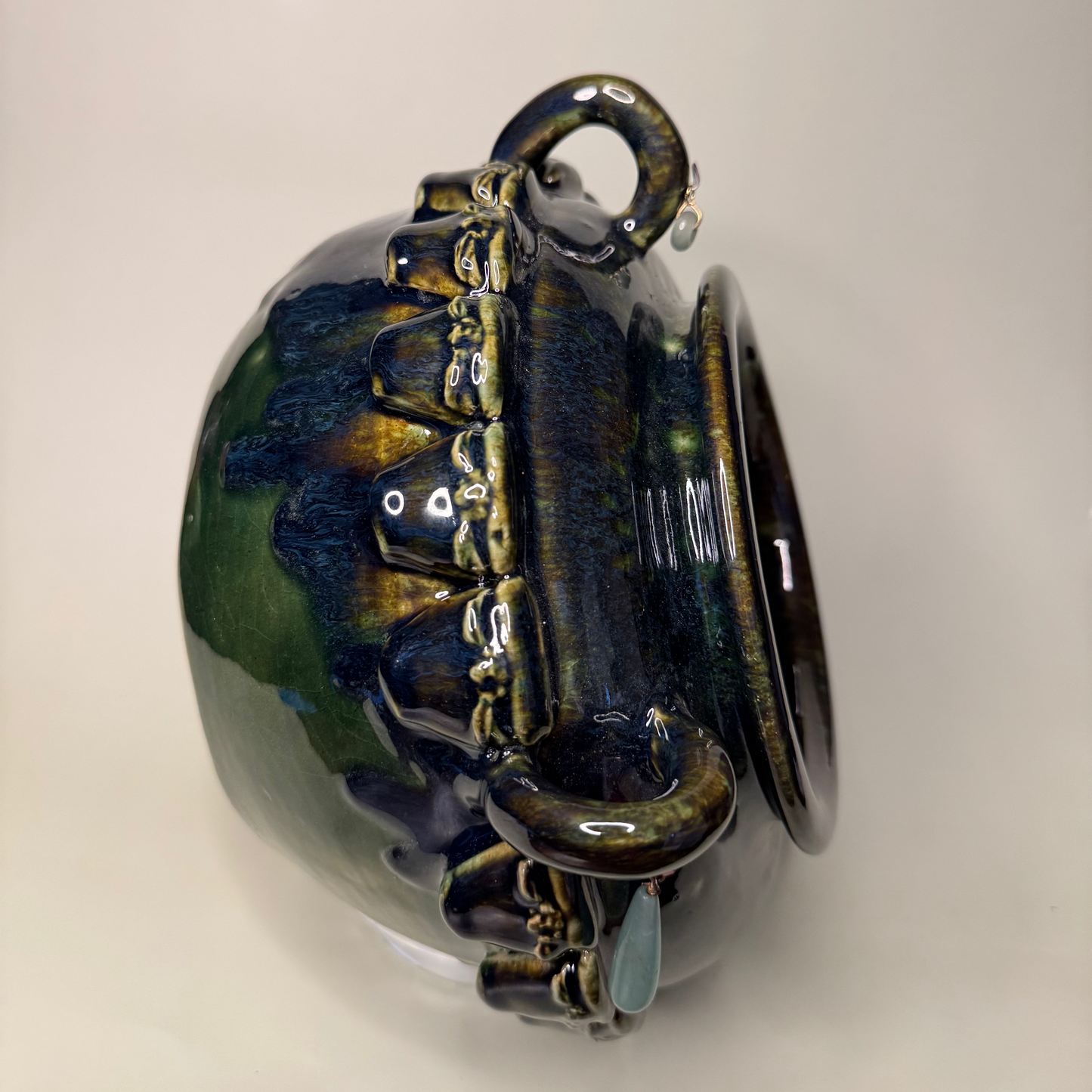 Jaded vase