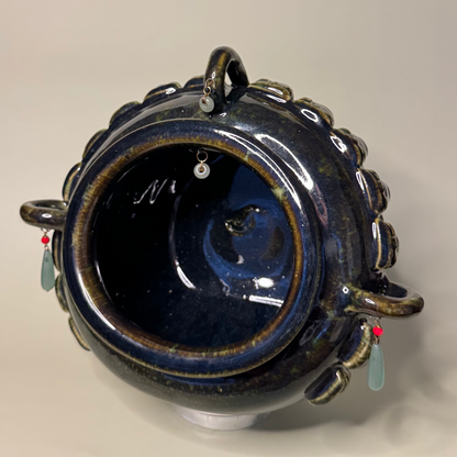 Jaded vase