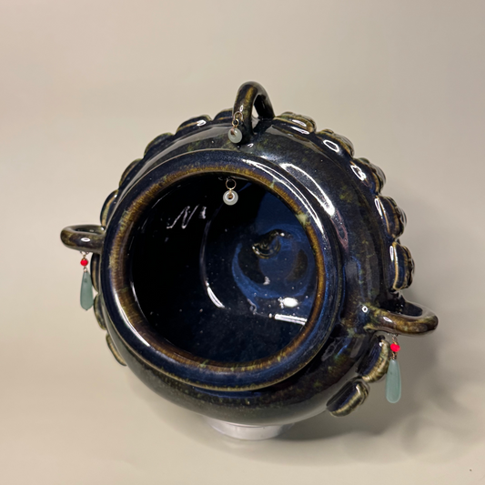 Jaded vase