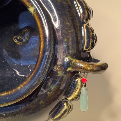 Jaded vase