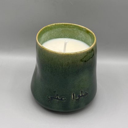 Thumb candle cup